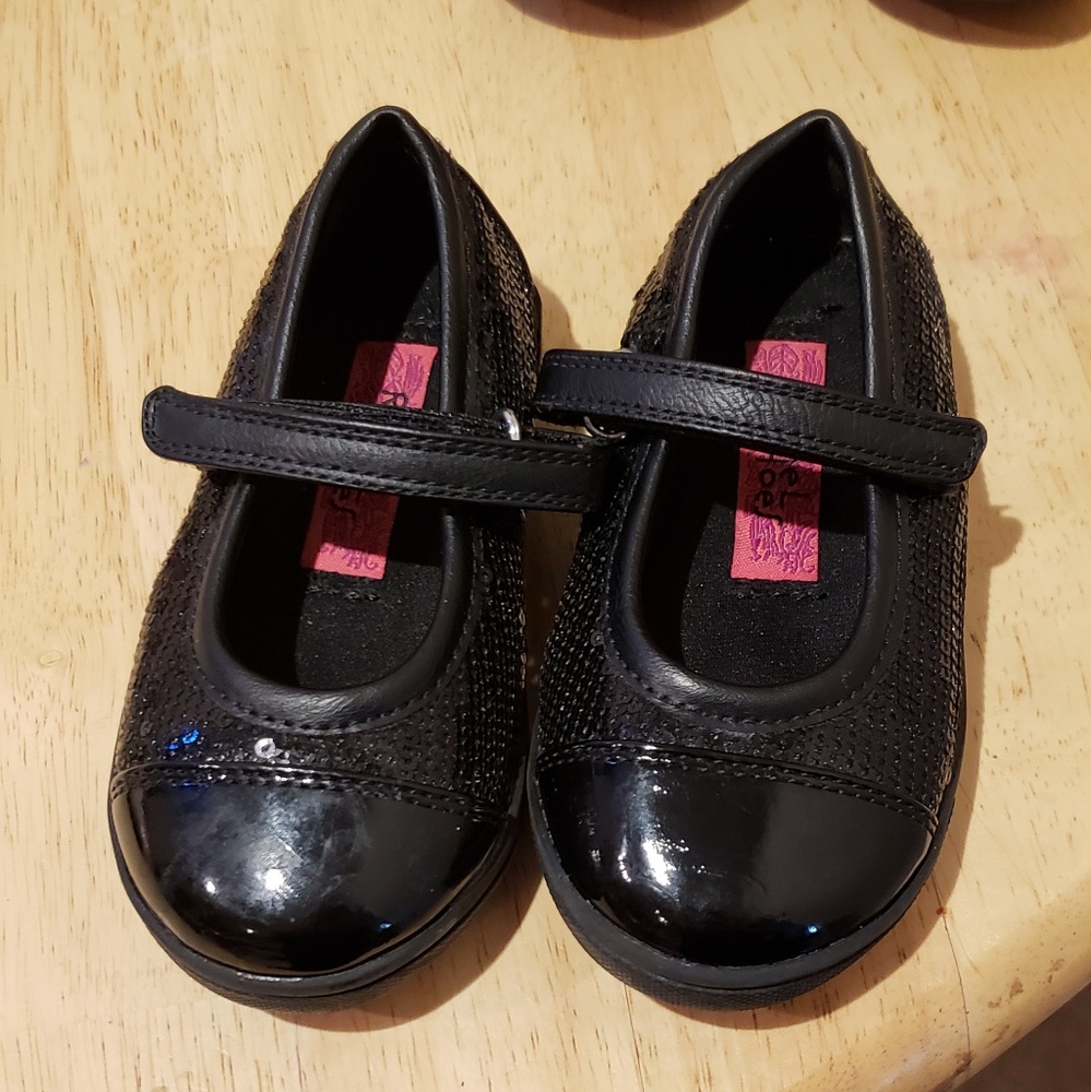 Toddler girl black dress shoes